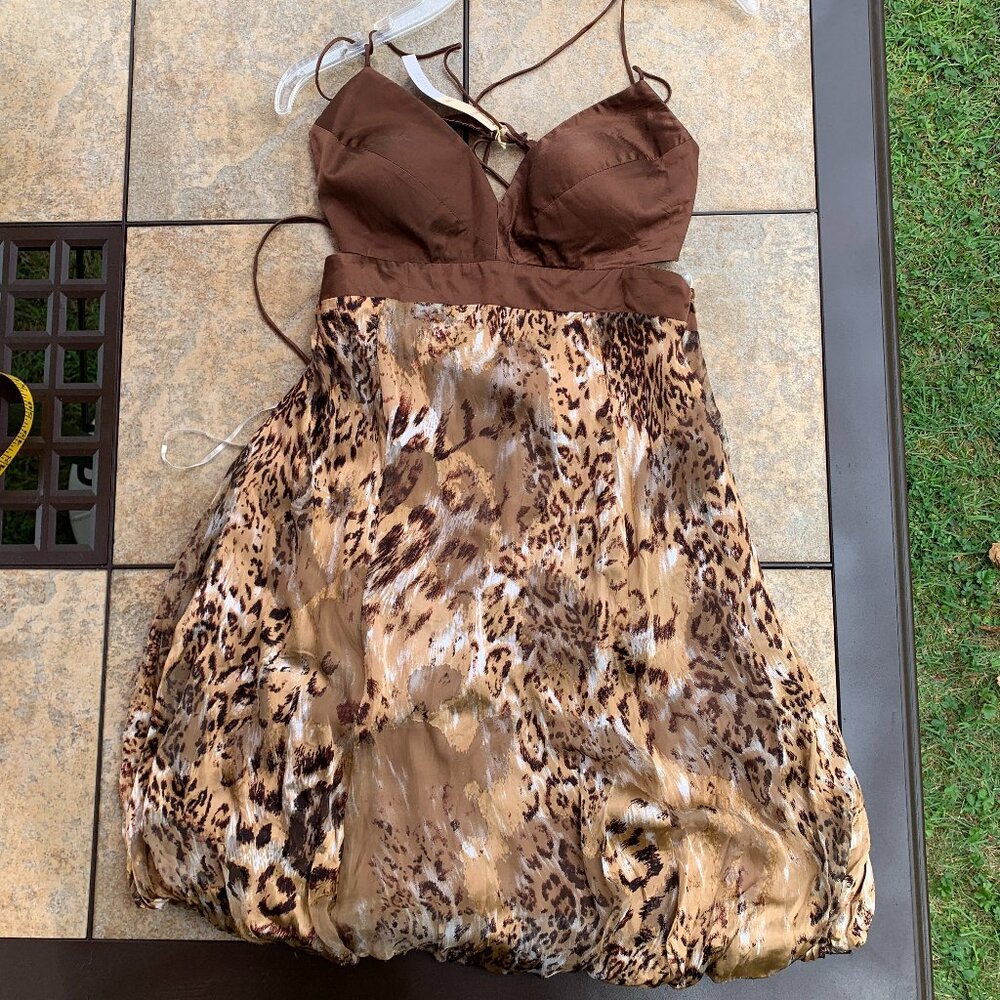 Issue New York 100% Silk Animal Print Party dress Size 6, NWT.